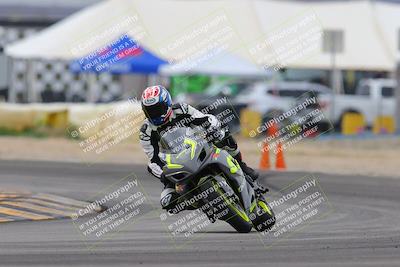 media/Jan-15-2023-SoCal Trackdays (Sun) [[c1237a034a]]/Turn 2 Set 2 (1155am)/